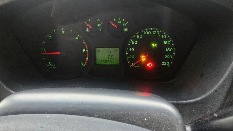 Gebraucht Ford Transit 86 PS (63 kW) 2011 Weiß Van / Kleinbus