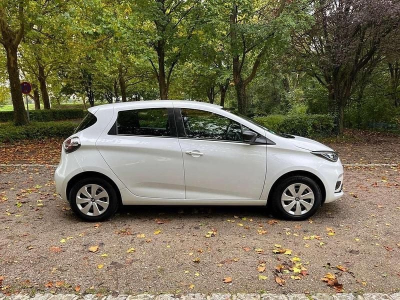 Gebraucht Renault Zoe Life 50 kW (69 PS) 2020 Gletscherweiss Kleinwagen