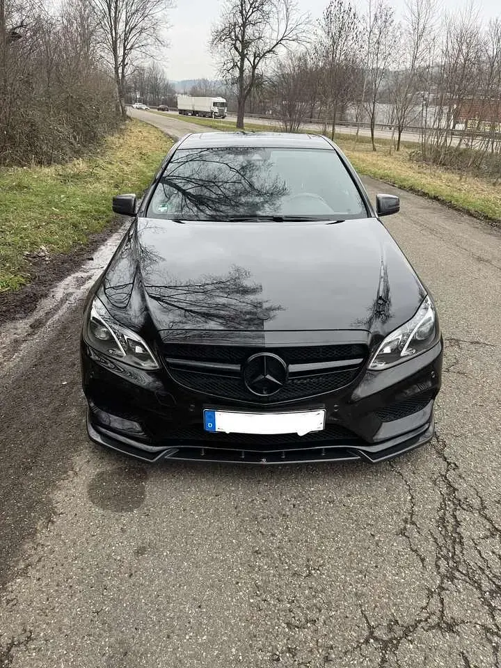 Gebraucht Mercedes E220 AMG 170 PS (125 kW) 2015 Limousine