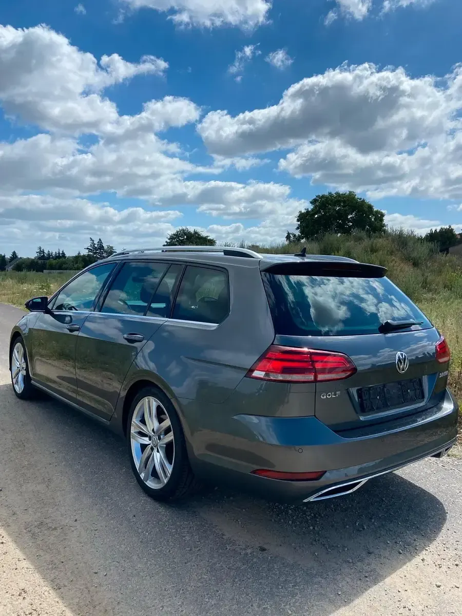 Gebraucht VW Golf VII Highline 150 PS (110 kW) 2017 Grau Kombi
