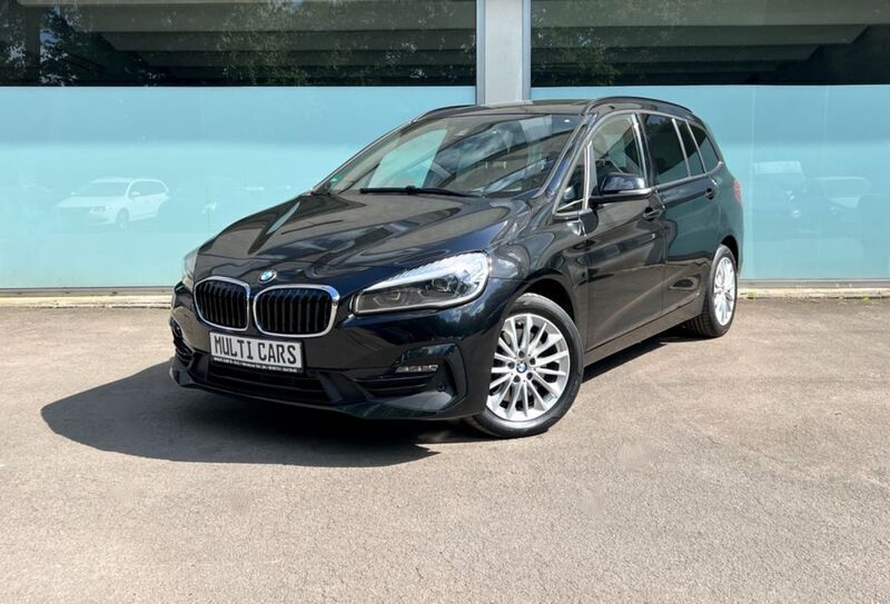 Schwarz Gebraucht 2022 BMW 218 Sport Line Van / Kleinbus | 19.990 € - Bild 1/4