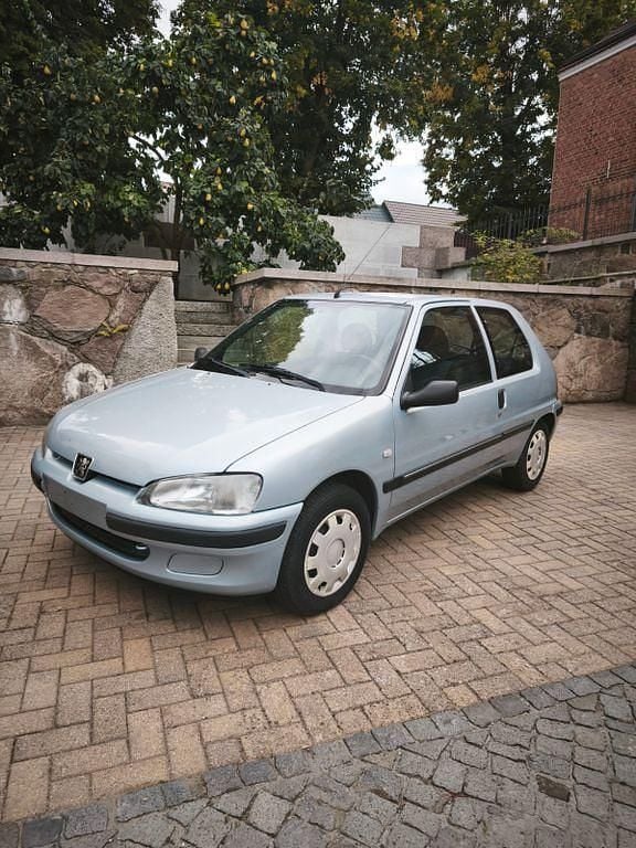 Grün Gebraucht 2001 Peugeot 106 Filou Kleinwagen | 900 € (Fairer Preis) - Bild 1/4