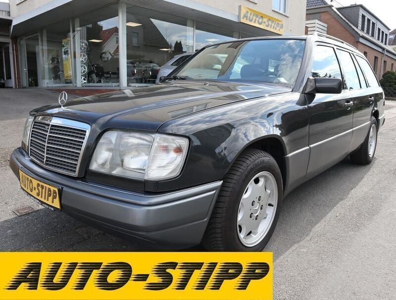 Blau Gebraucht 1995 Mercedes E280 Classic Kombi | 13.950 € - Bild 1/4