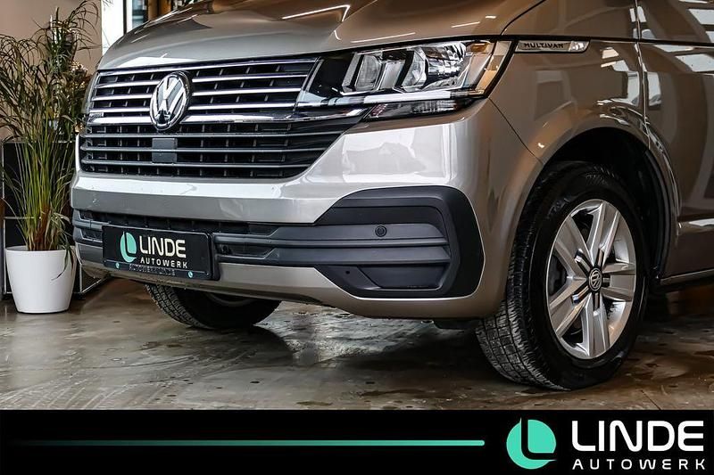 Usado VW Multivan 150 CV (110 kW) 2020 Beige Monovolumen