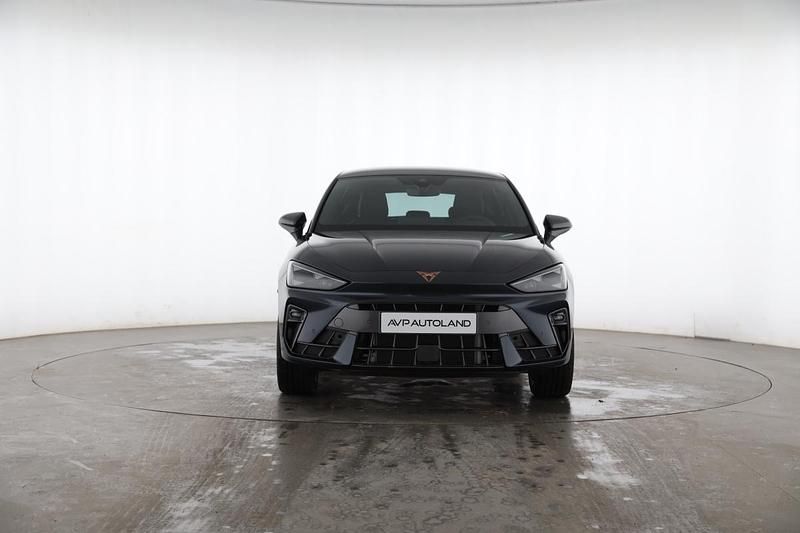 Neu Cupra Leon 150 PS (110 kW) 2026 Magnetic grau Limousine