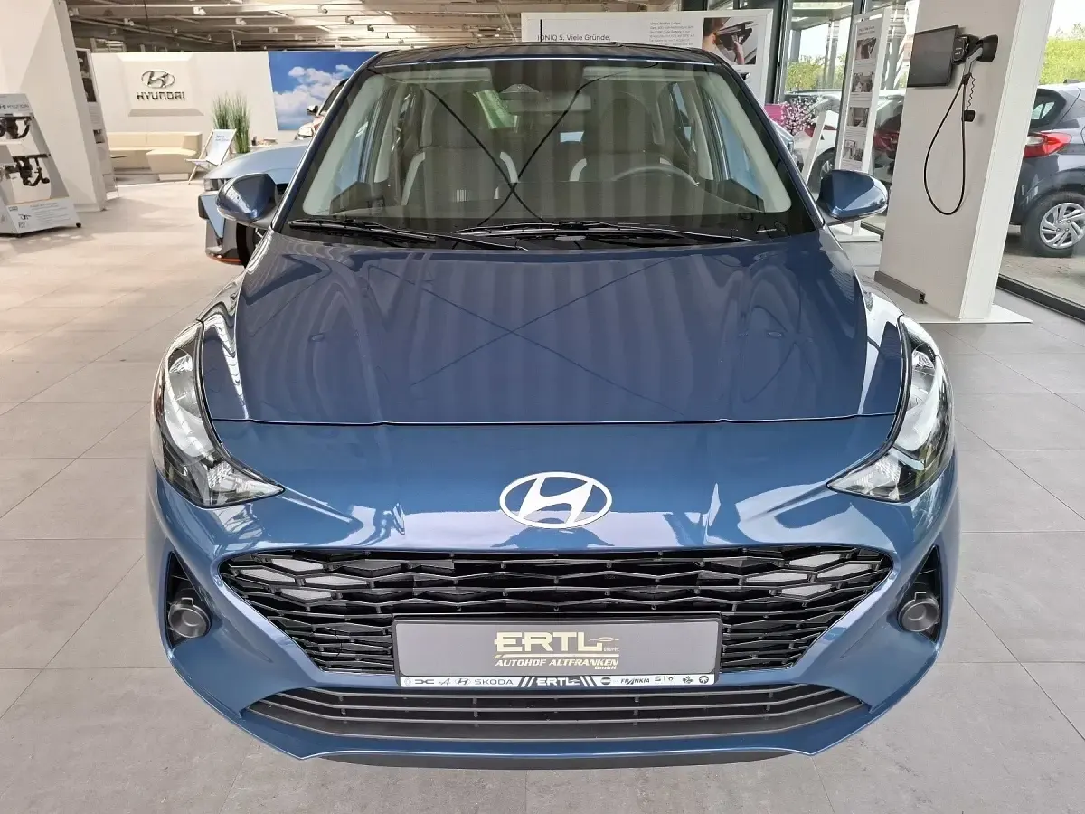 Neu Hyundai i10 Trend 63 PS (46 kW) 2025 Vibrant blue Kleinwagen