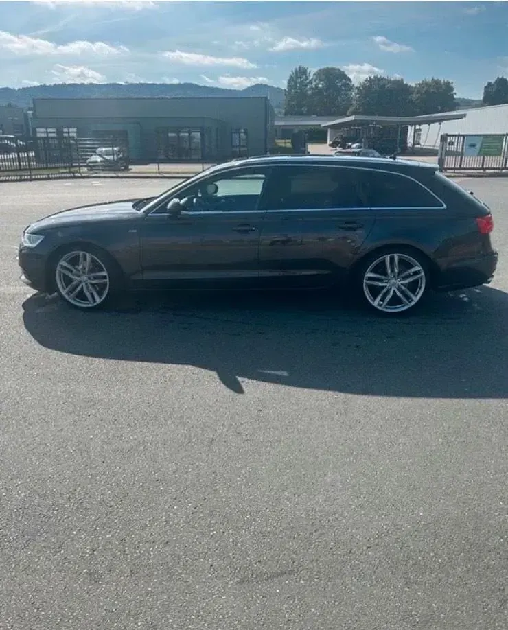 Gebraucht Audi A6 S-Line 204 PS (150 kW) 2012 Grau Kombi