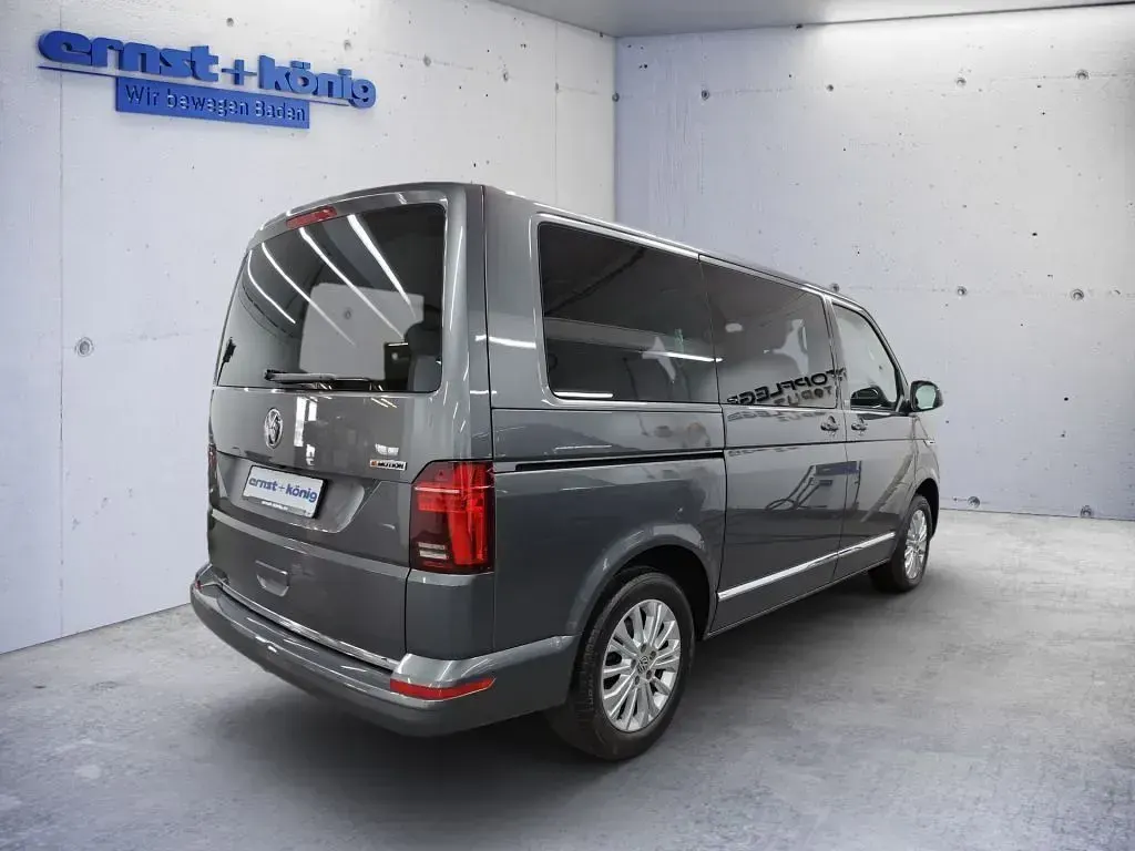 Second-hand VW T6.1 Generation Six 204 CP (150 kW) 2021 Gri Van