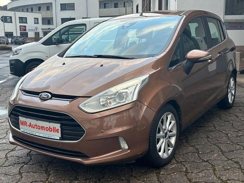 Gebraucht Ford B-MAX Titanium 105 PS (77 kW) 2015 Braun Van / Kleinbus