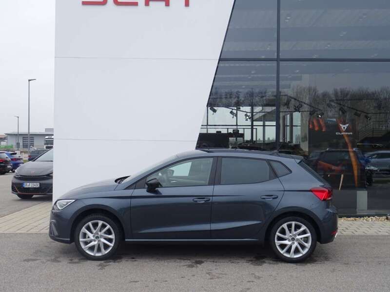 Magnetic grau (metallic) Neu 2024 Seat Ibiza FR Kleinwagen | 22.260 € (Guter Preis) - Bild 1/4