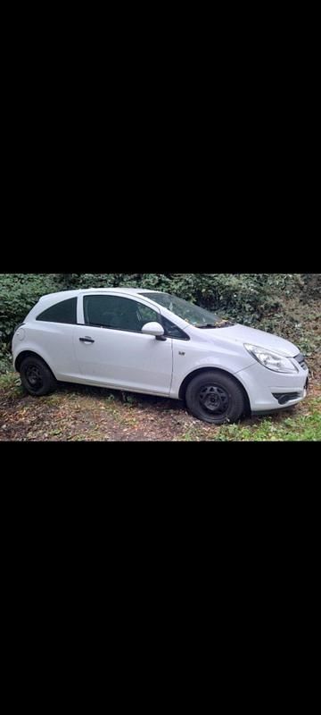 Weiß Gebraucht 2009 Opel Corsa Kleinwagen | 600 € (Superpreis) - Bild 1/2
