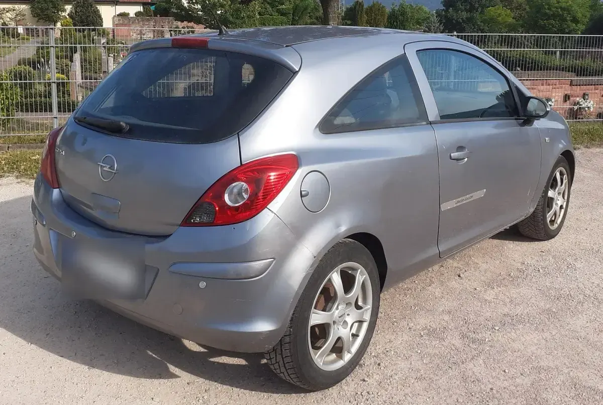 Gebraucht Opel Corsa 80 PS (58 kW) 2009 Grau Kleinwagen
