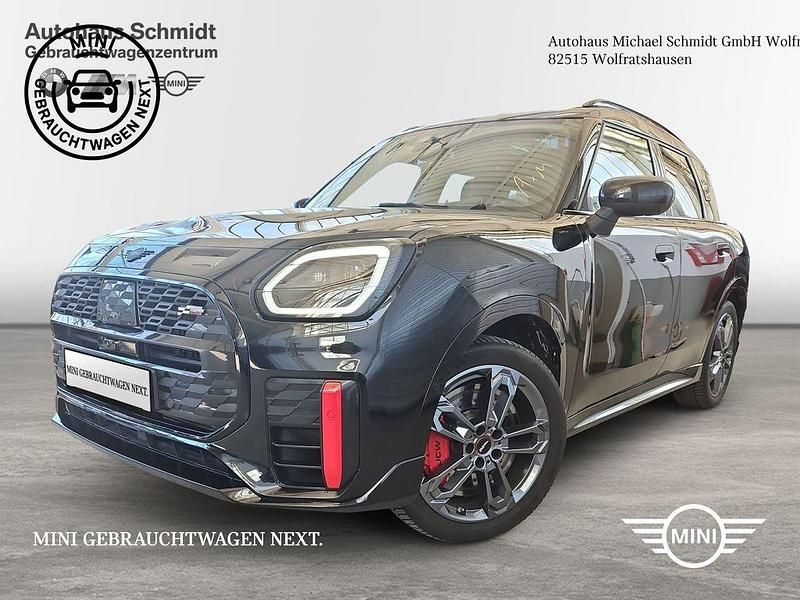 Midnight black (metallic) Gebraucht 2024 Mini John Cooper Works Countryman SUV | 41.250 € (Fairer Preis) - Bild 1/4