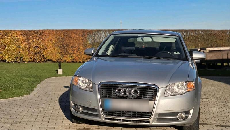 Gebraucht Audi A4 130 PS (95 kW) 2005 Silber Limousine