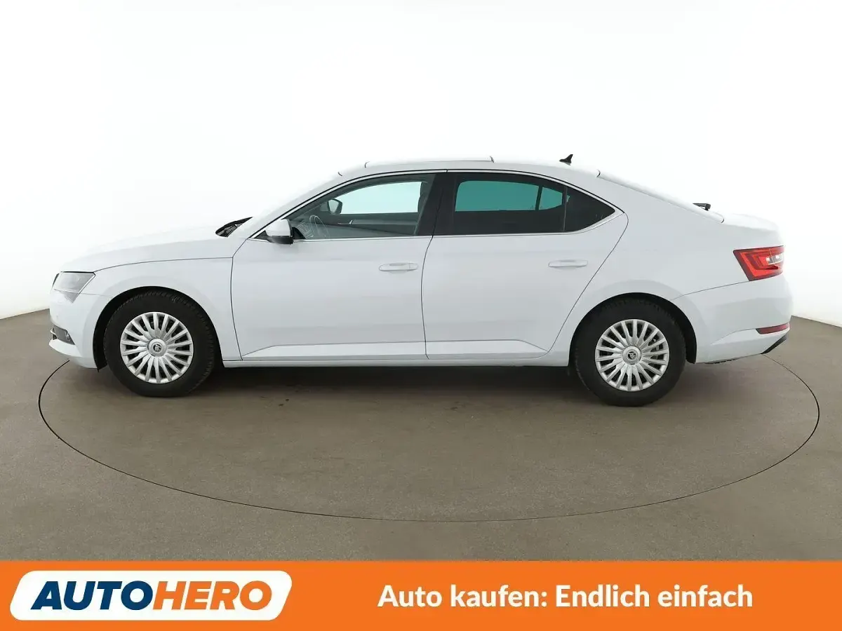 Gebraucht Skoda Superb Style 190 PS (139 kW) 2016 Weiß Limousine
