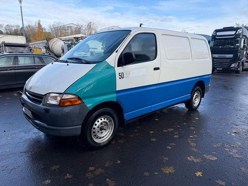 Gebraucht Toyota HiAce 2001 Weiß Van