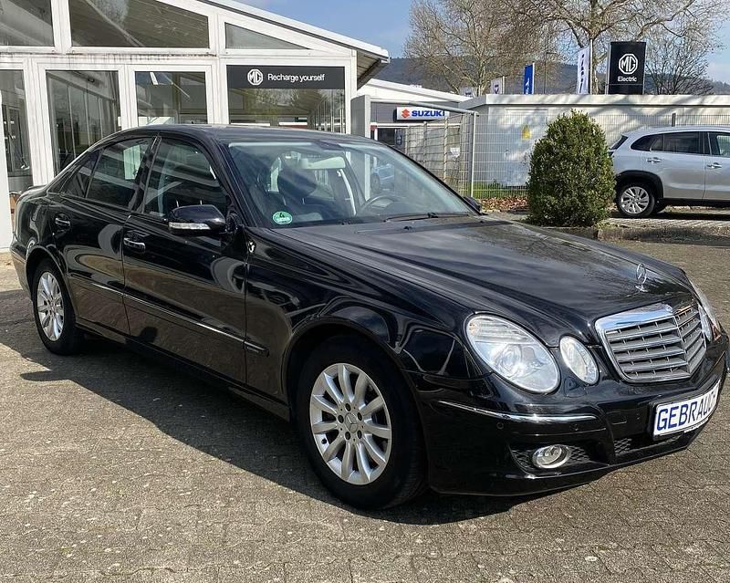Gebraucht Mercedes E350 Elegance 272 PS (200 kW) 2007 Obsidianschwarz met. Limousine