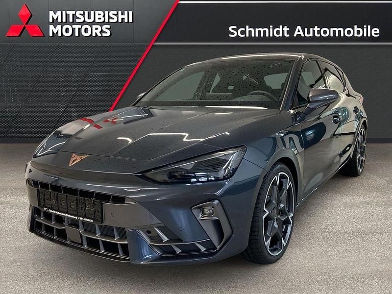 Magnetic grau matt (grau) Gebraucht 2025 Cupra Leon VZ Kombi | 38.280 € (Superpreis) - Bild 1/4