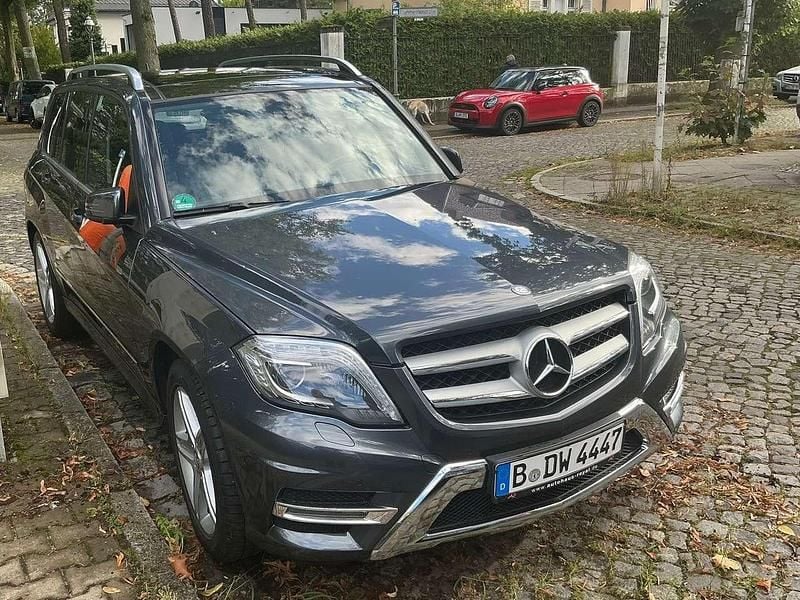 Grau Gebraucht 2014 Mercedes GLK220 SUV | 15.500 € (Superpreis) - Bild 1/4