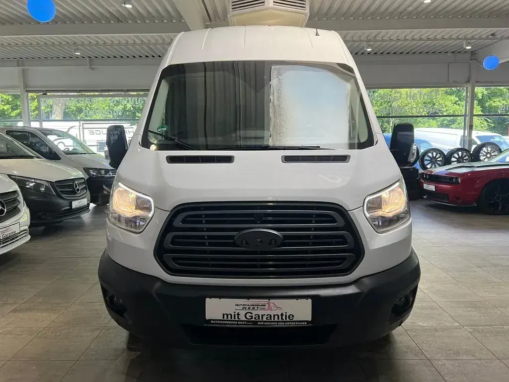 Używany Ford Transit 105 KM (77 kW) 2019 Biały Minivan