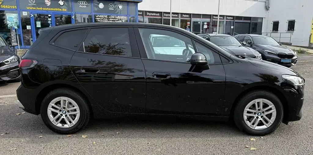 Używany BMW 218 150 KM (110 kW) 2022 Czarny Kombi