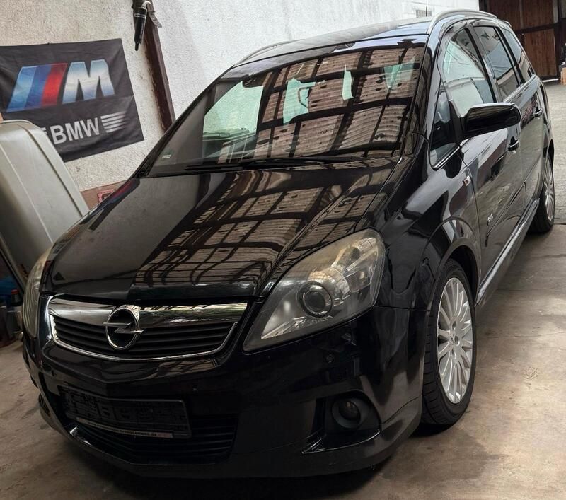 Schwarz Gebraucht 2008 Opel Zafira OPC Van / Kleinbus | 3.999 € (Fairer Preis) - Bild 1/4