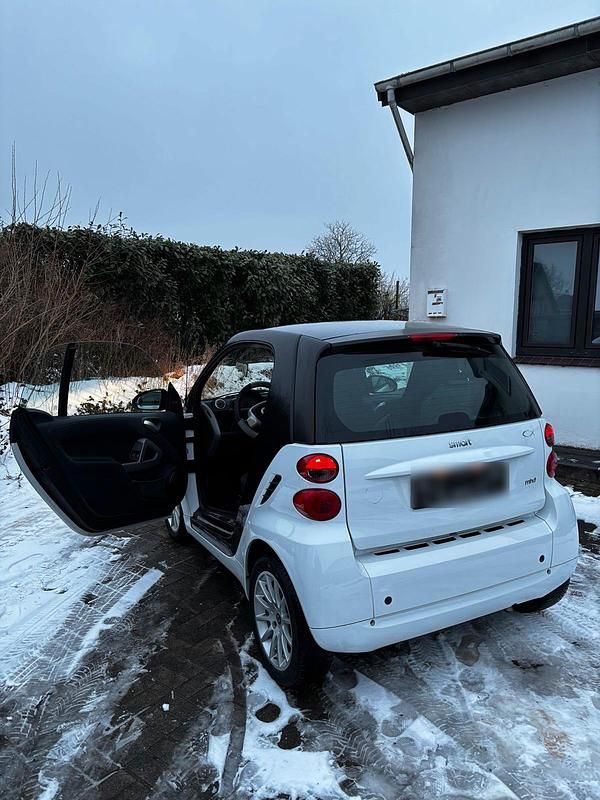 Gebraucht Smart ForTwo Coupé Passion 71 PS (52 kW) 2012 Weiß Coupé