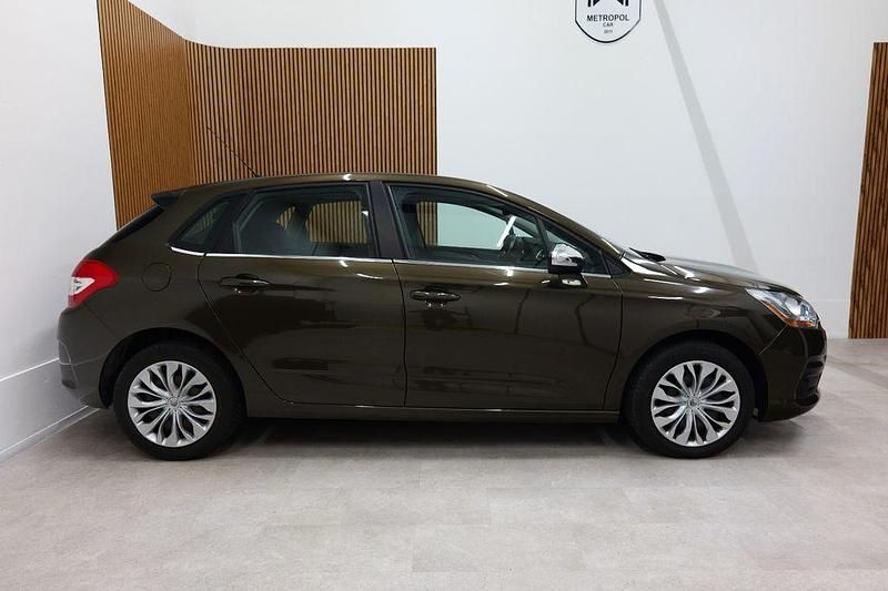 Gebraucht Citroën C4 SELECTION 131 PS (96 kW) 2014 Braun Limousine