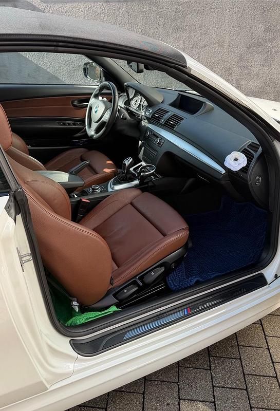 Gebraucht BMW 135 Cabriolet Performance 326 PS (239 kW) 2011 Weiß Cabrio