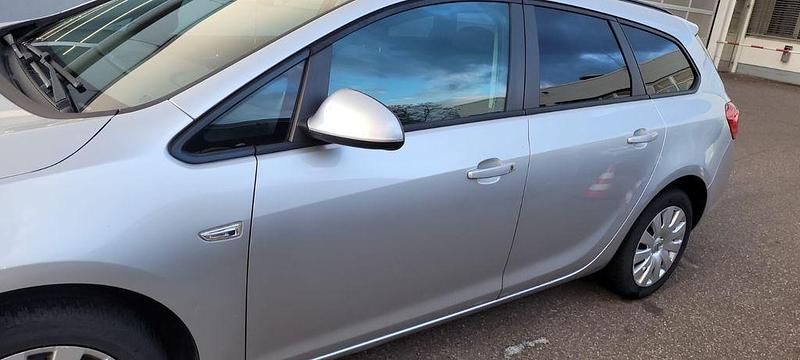 Gebraucht Opel Astra Active 140 PS (102 kW) 2013 Silber Kombi