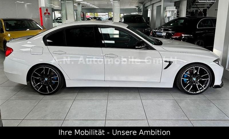 Gebraucht BMW 316 220 PS (161 kW) 2013 Weiß Limousine