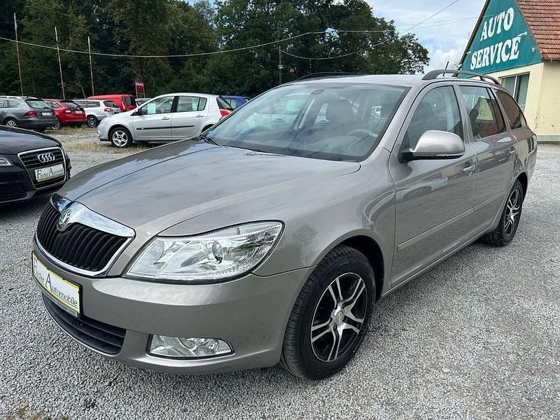 Gold Gebraucht 2008 Skoda Octavia Limousine | 6.750 € - Bild 1/4