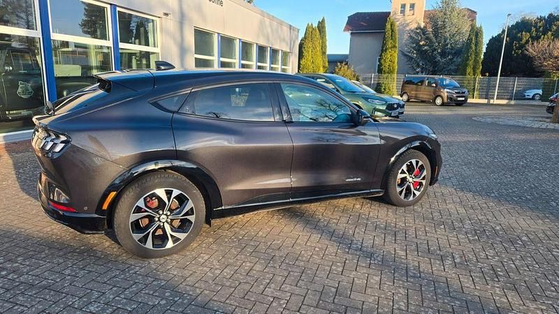 Gebraucht Ford Mustang Mach-E Premium 258 kW (351 PS) 2023 Grau SUV