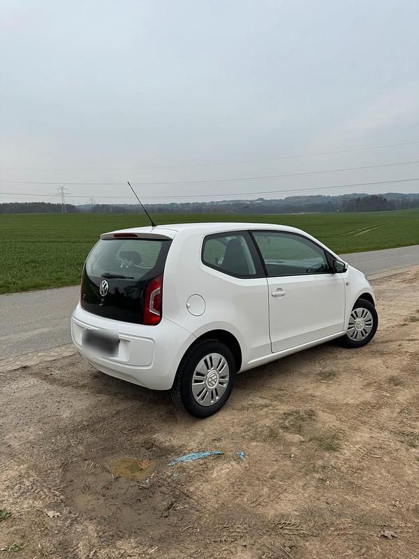Second-hand VW up! 2013 Alb Hatchback