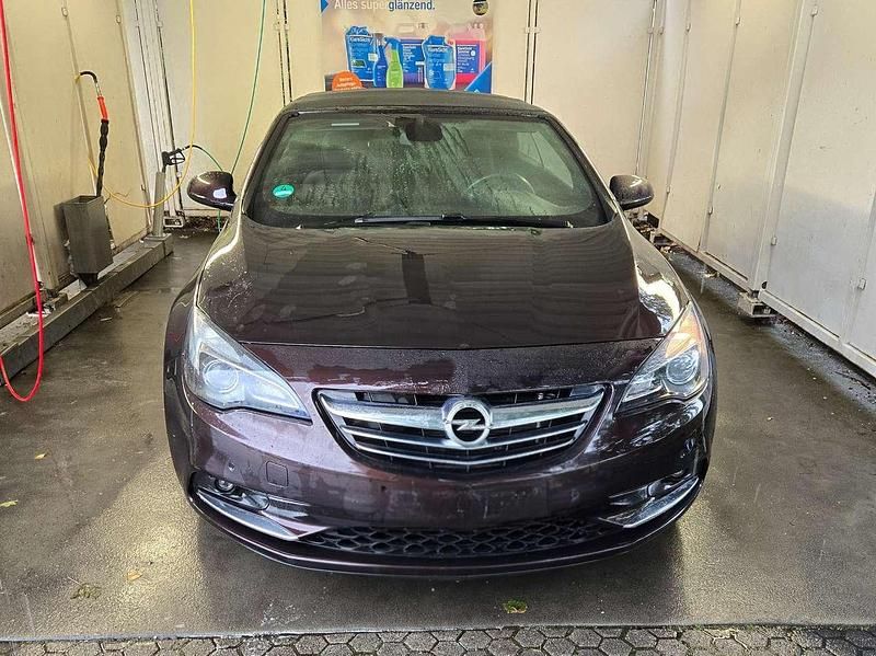 Gebraucht Opel Cascada Edition 120 PS (88 kW) 2014 Braun Cabrio