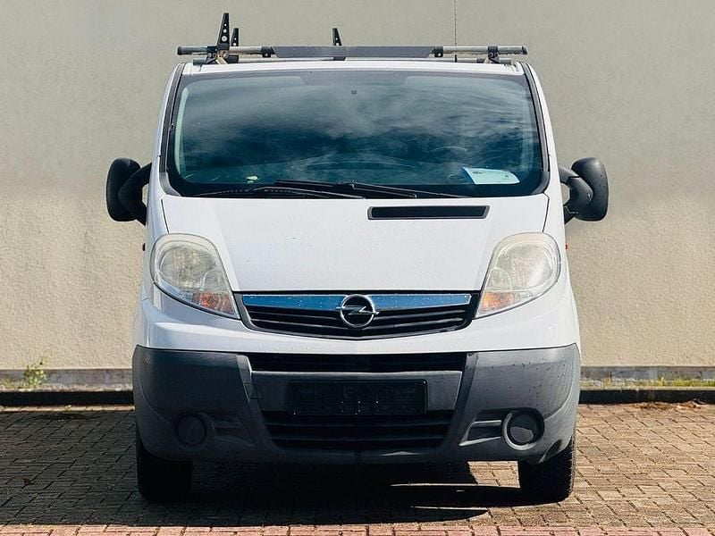 Gebraucht Opel Vivaro 114 PS (83 kW) 2013 Weiß Van / Kleinbus