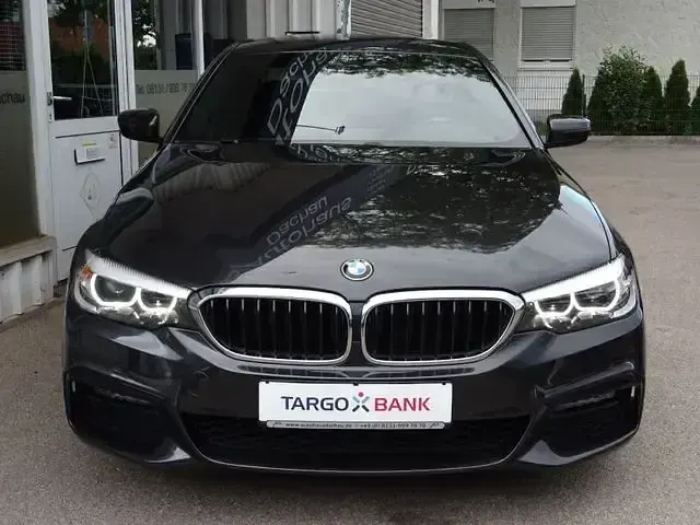 Gebraucht BMW 520 M Sport 184 PS (135 kW) 2019 Schwarz Limousine