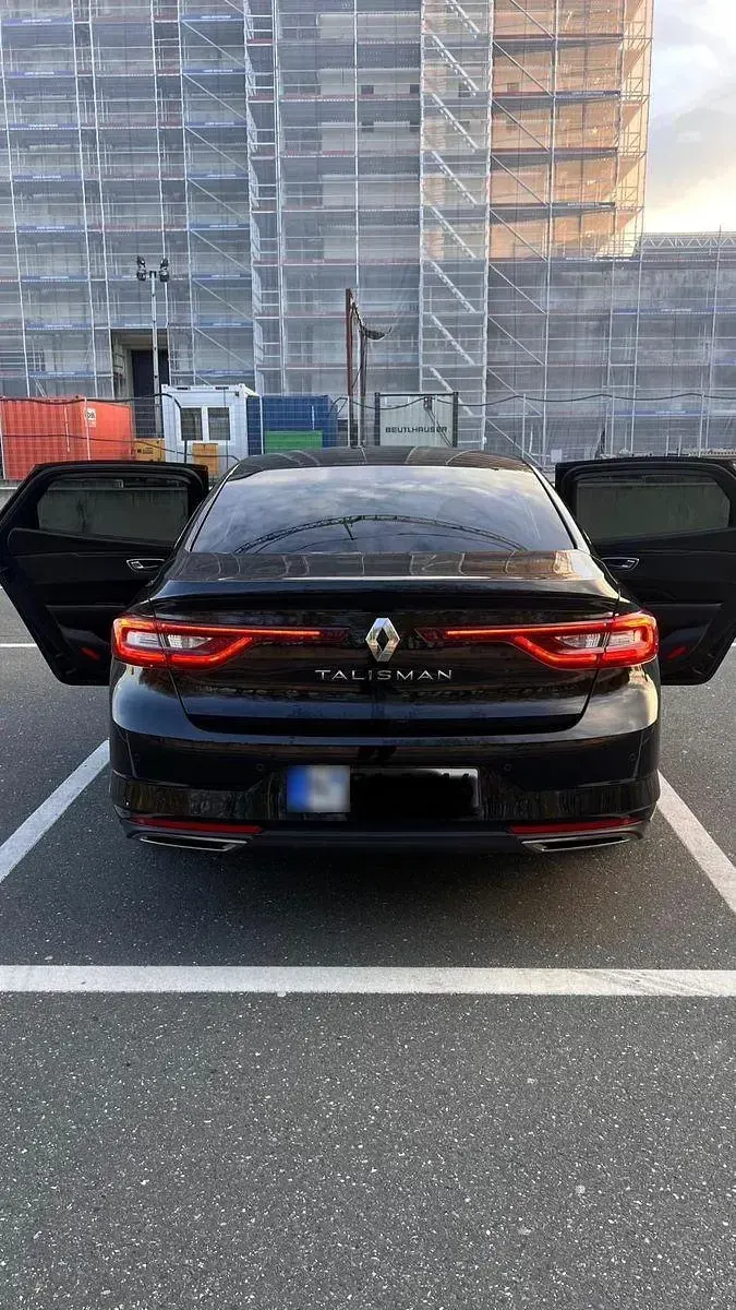 Gebraucht Renault Talisman Intens 160 PS (117 kW) 2018 Schwarz Limousine