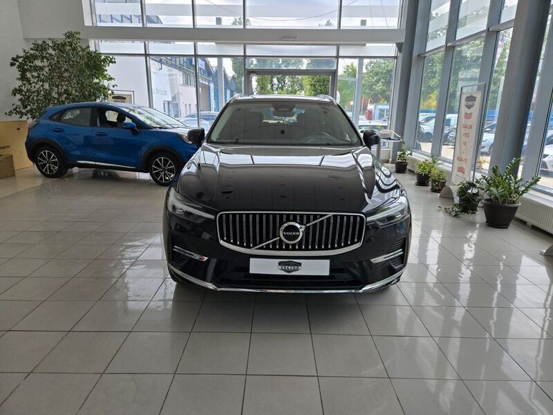 Schwarz Gebraucht 2023 Volvo XC60 Core SUV | 45.803 € (Superpreis) - Bild 1/4