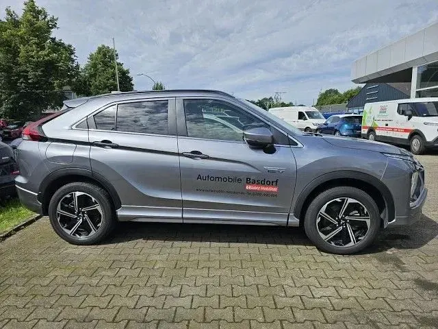 Gebraucht Mitsubishi Eclipse Cross Select 98 PS (72 kW) 2023 Grau SUV