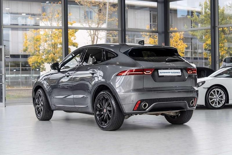 Grau Gebraucht 2020 Jaguar E-Pace R-Dynamic SUV | 25.780 € (Fairer Preis) - Bild 1/4