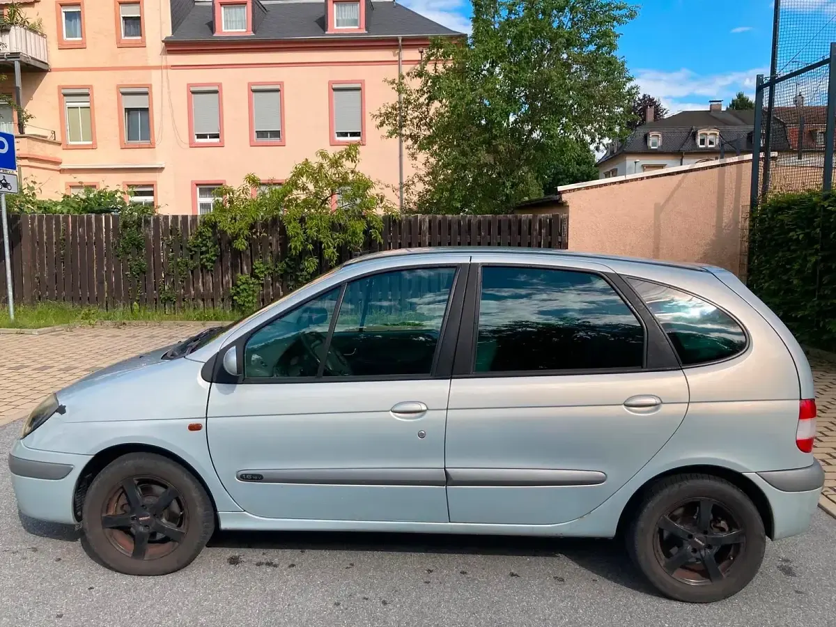 Gebraucht Renault Scénic 2003 Silber Van / Kleinbus