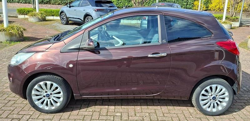 Gebraucht Ford Ka Titanium 69 PS (50 kW) 2010 Weiß Kleinwagen