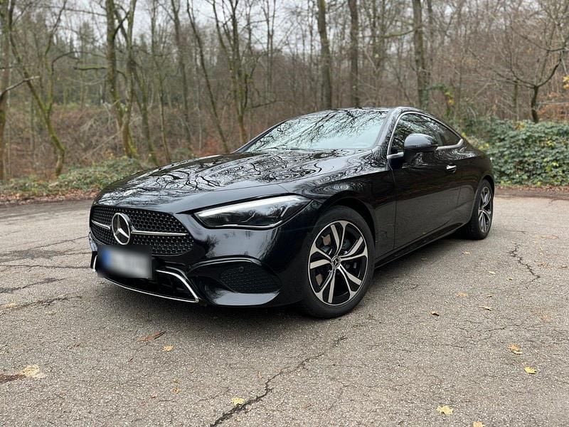 Schwarz Gebraucht 2024 Mercedes CLE200 Coupé | 47.800 € (Superpreis) - Bild 1/4