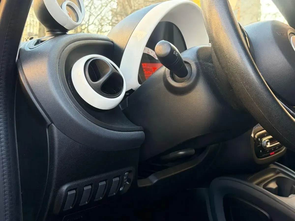 Gebraucht Smart ForFour Electric Drive 60 kW (82 PS) 2019 Schwarz Kleinwagen