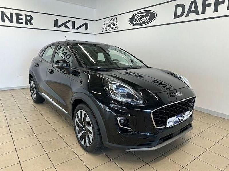 Obsidianschwarz metallic Gebraucht 2023 Ford Puma Titanium SUV | 17.890 € (Superpreis) - Bild 1/4