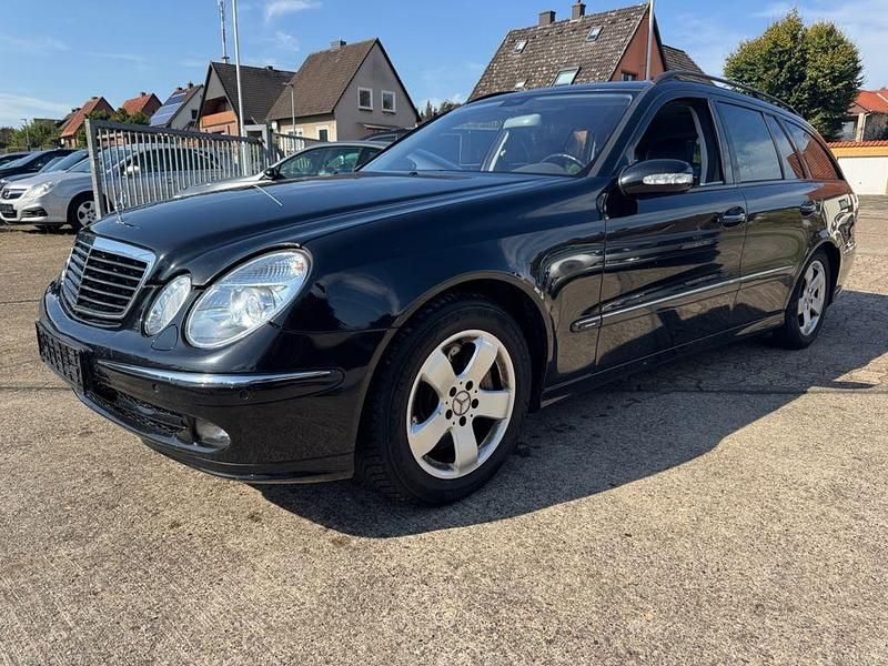 Schwarz Gebraucht 2005 Mercedes E200 Kombi | 2.990 € (Superpreis) - Bild 1/4