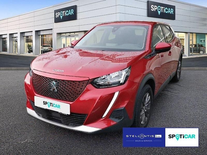 Gebraucht Peugeot e-2008 Active 100 kW (136 PS) 2021 Rot SUV