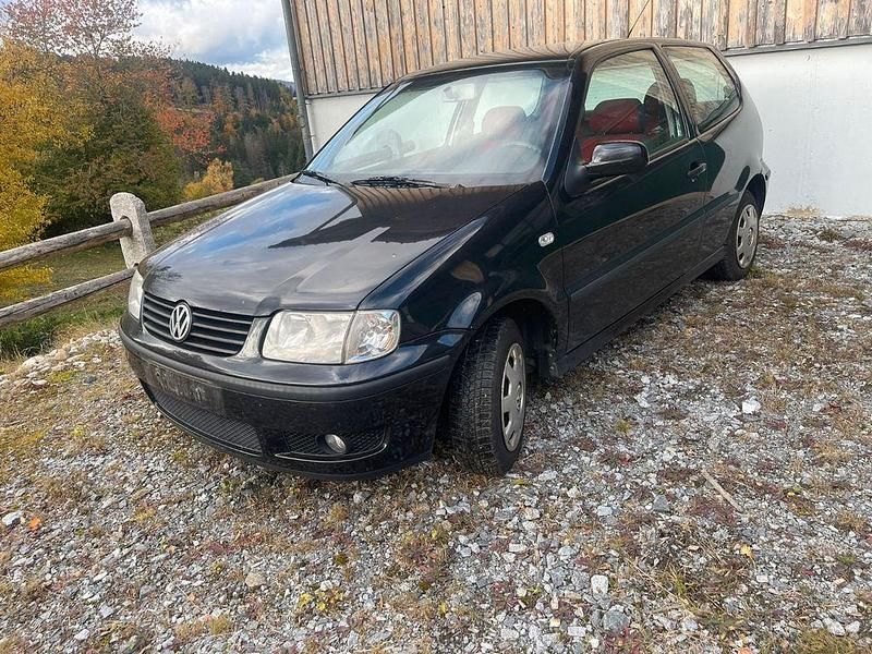 Gebraucht VW Polo 50 PS (36 kW) 2001 Schwarz Kleinwagen