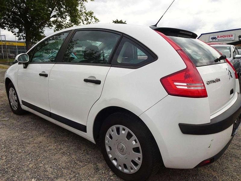 Gebraucht Citroën C4 88 PS (64 kW) 2009 Weiß Limousine